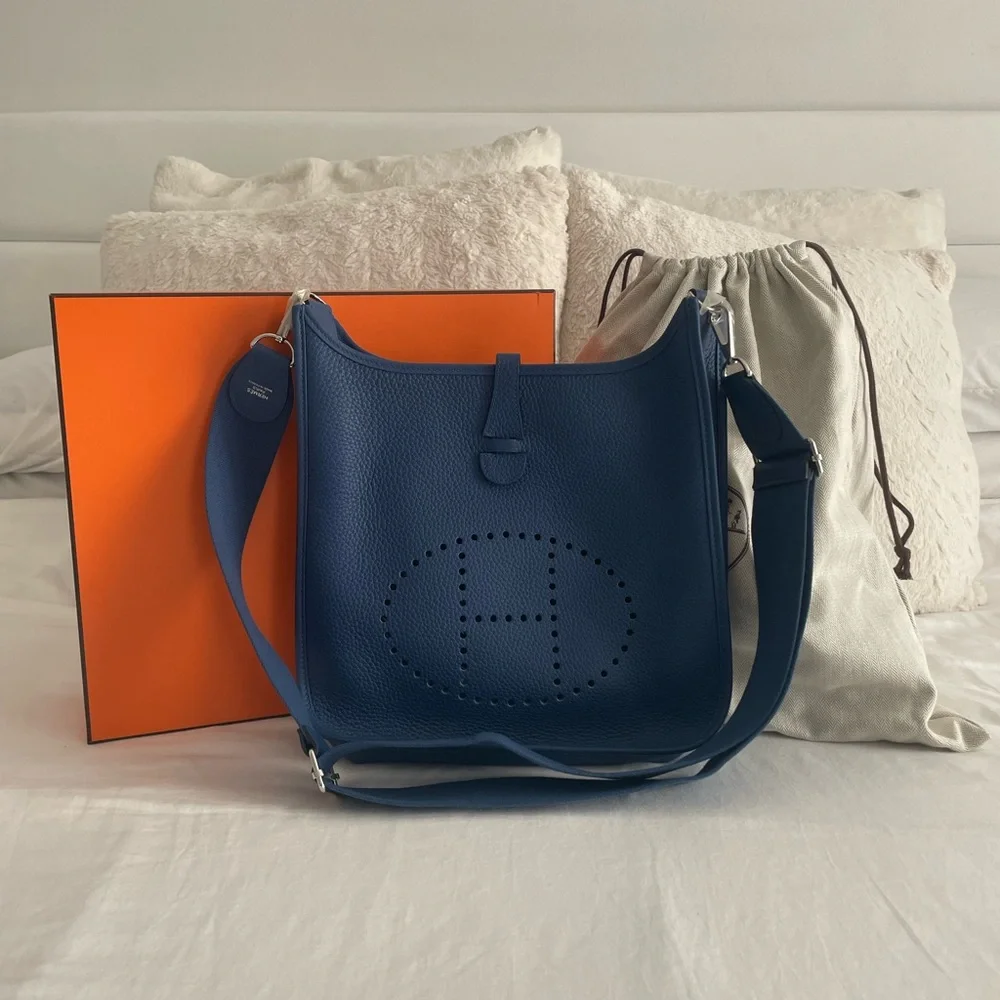 2025 Hermès Evelyne III 29 PM Bleu Tie Taurillon Clémence Leather Crossbody Bag